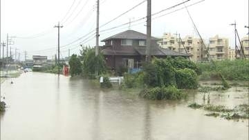 栃木・群馬で記録的大雨　足利市で倒壊した住宅から女性発見