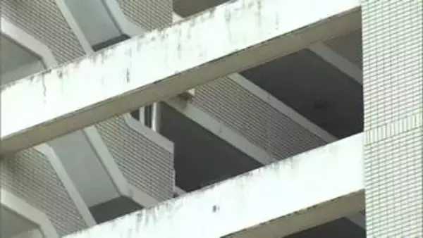 少年が部屋に侵入し母娘3人切りつけ逃走　少年はマンションの外階段付近から転落か　病院で死亡確認　大阪市此花区