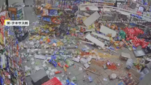 クリスマス前日…メチャクチャに荒らされたコンビニ店内　ATMを車で引きずり出す大胆窃盗の一部始終　アメリカ