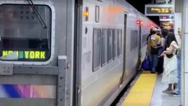 サッカーW杯決勝会場への鉄道運賃が大幅値上げ　試合日は通常の12倍近くに　NY州知事が批判「FIFAは輸送費を負担せず」