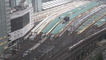 台風接近で交通機関に影響　連休中に欠航・運転見合わせも