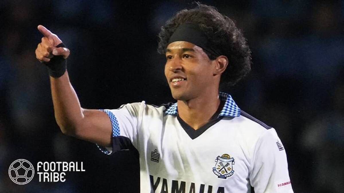 ジャーメイン良選手サイン入りミニサッカーボール なつかしかっ 