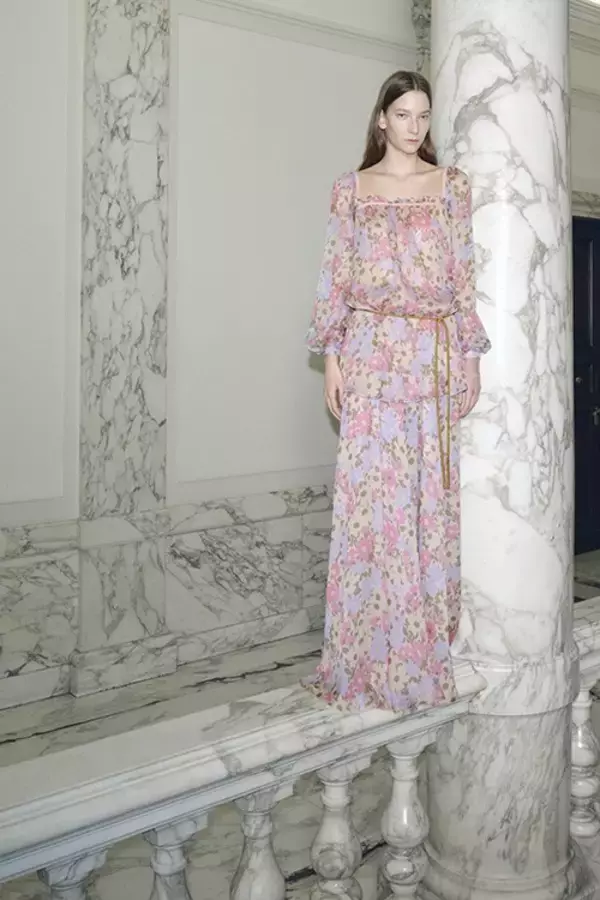 「ヴァレンティノが2026年プレフォール コレクションを発表  ——アレッサンドロ・ミケーレが描く、新たなセンシュアリティ」の画像