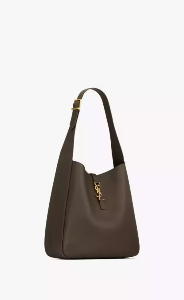 「サンローランが2024年春コレクションをローンチ。ル・サンカセット シリーズの新作も登場」の画像