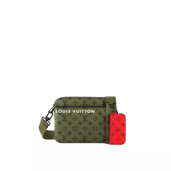 「ルイ・ヴィトンからグリーンのモノグラム・キャンバスで仕立てた新作メンズバッグが登場」の画像