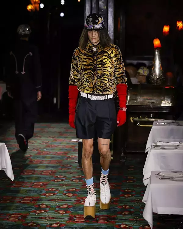 「【ルック】KENZOが2026年春夏コレクションをパリで発表」の画像