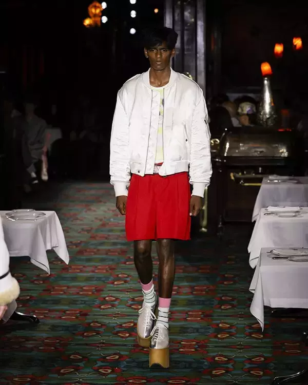 「【ルック】KENZOが2026年春夏コレクションをパリで発表」の画像