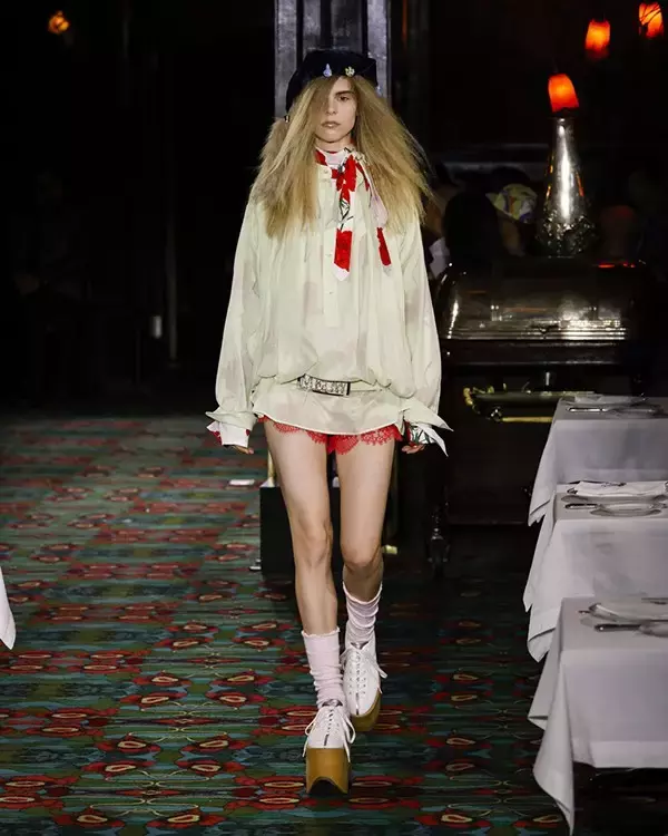 「【ルック】KENZOが2026年春夏コレクションをパリで発表」の画像