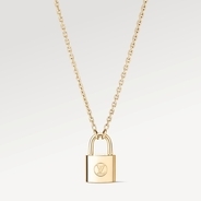 10年という時間をかたちに──ルイ・ヴィトンがユニセフとの歩みを刻む「シルバー·ロックイット」限定ゴールドエディション