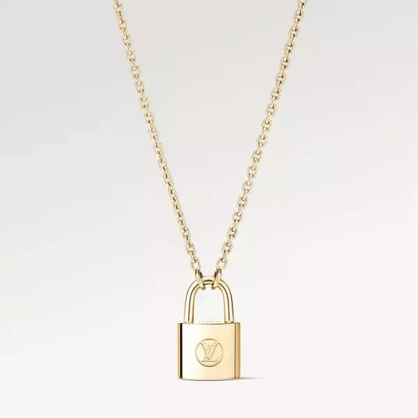 10年という時間をかたちに──ルイ・ヴィトンがユニセフとの歩みを刻む「シルバー·ロックイット」限定ゴールドエディション