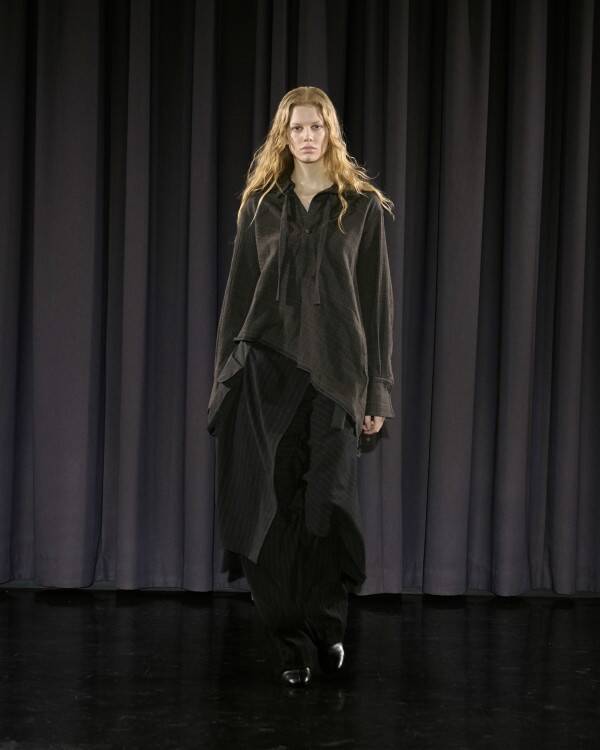 NTN、［BETA 007］FALL-WINTER 26「MADE BY HAND」を発表。身体から立ち上がる造形と、陶芸家・山田隆太郎との共鳴