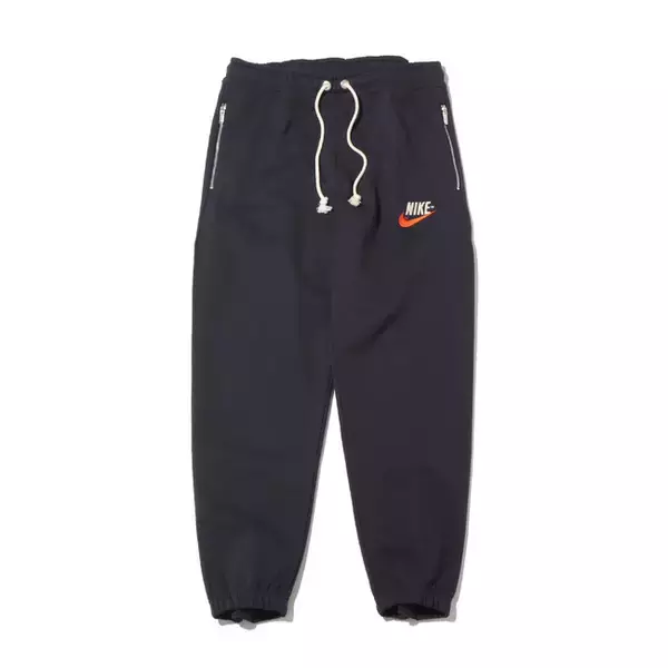 「クラシックなカラーリングがどこか懐かしい、ナイキのアパレルコレクション「NIKE TREND CAPSULE」が登場」の画像
