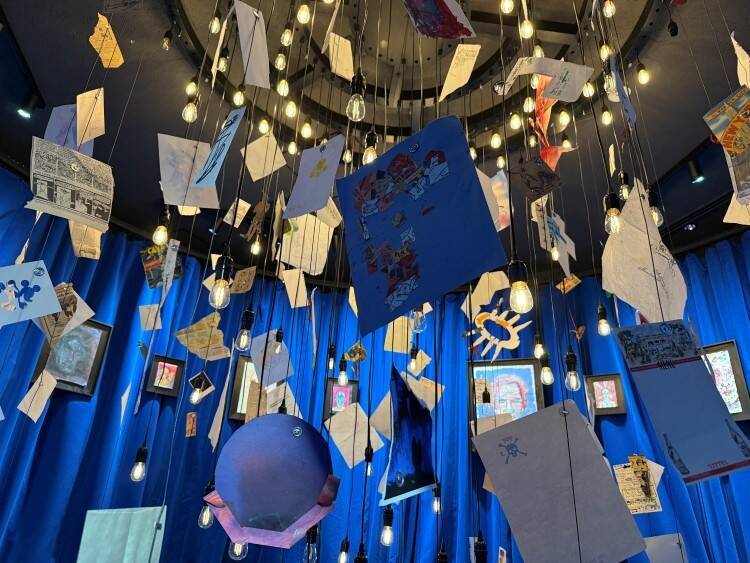 ジョニー・デップの創造的宇宙へ──没入型アート展「A Bunch of Stuff - Tokyo」が開幕。スタジオの記憶と100点超の作品が東京に集結