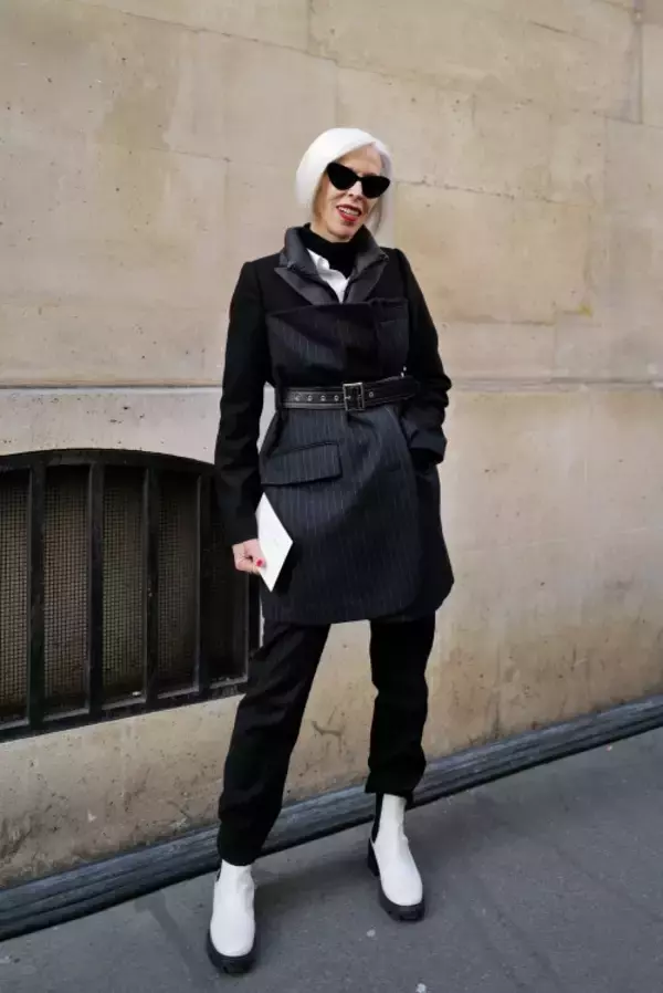 「エレガント回帰に欠かせないテーラードジャケット。変幻自在な着こなしを参考に【パリスナップ】」の画像