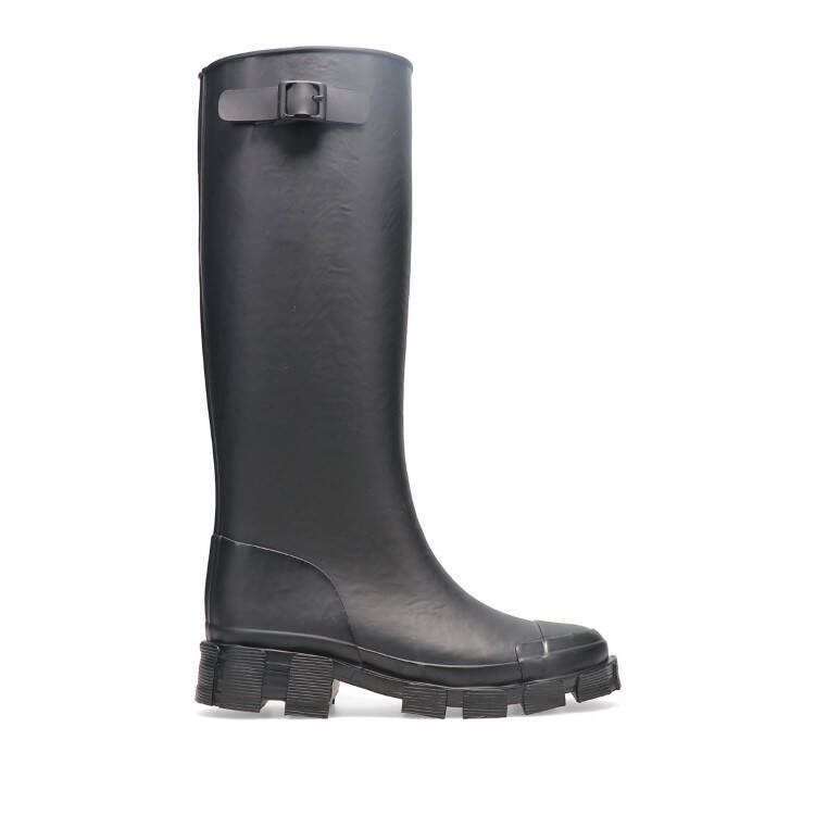 天気の変わりやすいフェスに最適! アナ・スイ×アトモスの新作ラバーブーツが登場