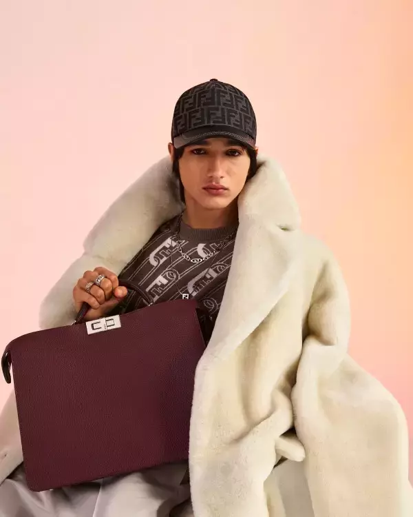 「フェンディが2022-23年秋冬メンズ広告キャンペーンを公開。イタリア人アーティスト ニコ・ヴァシェラーリがクリエイティブディレクション」の画像