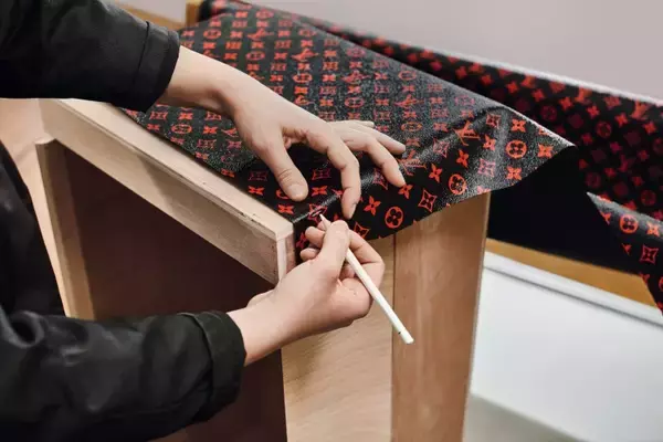 「F1モナコグランプリ™のためのオフィシャルトロフィー・トラベルケースをルイ・ヴィトンが提供」の画像