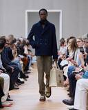 「【ルック】ジョナサン・アンダーソンが再構築した新生ディオール、2026年メンズ サマーコレクションが発表」の画像6