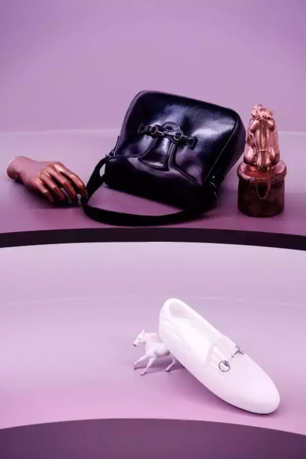 「グッチがホースビット ローファー70周年を祝うエキシビション「GUCCI HORSEBEAT SOCIETY」をミラノで開催」の画像