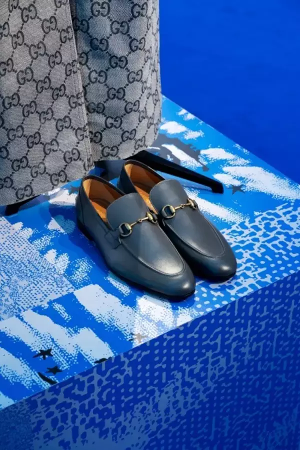 「グッチがホースビット ローファー70周年を祝うエキシビション「GUCCI HORSEBEAT SOCIETY」をミラノで開催」の画像