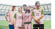 アディダスがNIGO®デザインによる桜餅のような色合いのサッカー日本代表 スペシャルコレクションを発表