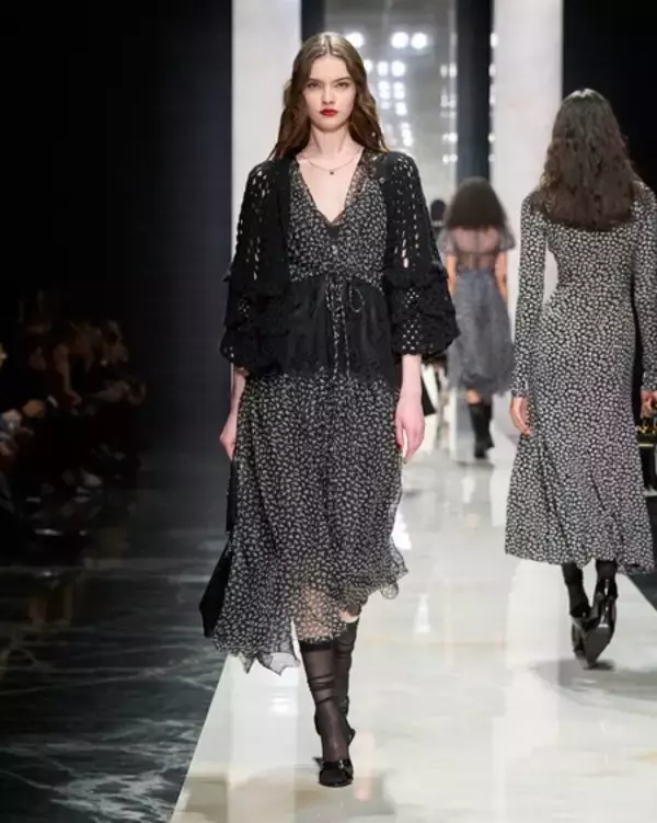 「ドルチェ＆ガッバーナ 2026-27年秋冬ウィメンズコレクション──「IDENTITY」という揺るぎない宣言」の画像