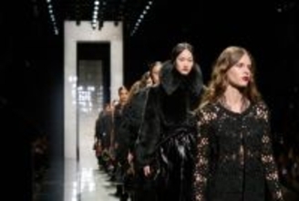 ドルチェ＆ガッバーナ 2026-27年秋冬ウィメンズコレクション──「IDENTITY」という揺るぎない宣言