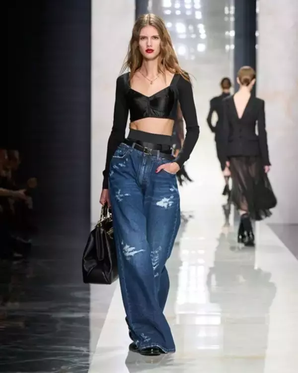 「ドルチェ＆ガッバーナ 2026-27年秋冬ウィメンズコレクション──「IDENTITY」という揺るぎない宣言」の画像