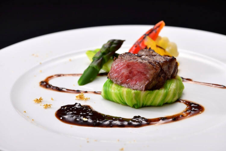 南国のアーバンリゾート「沖縄 ザ・ナハテラス」の2つのレストランで味わうクリスマスデリッシュ