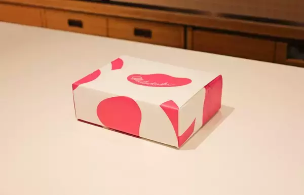 日本の包装の美学：視覚、所作、こころの美