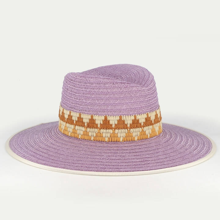 パリ発のファッションブランド「デストレー」が日本初のポップアップストアを新宿伊勢丹にオープン