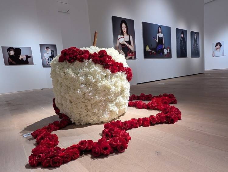 顔を構成するということ——キム・ヨンジュン × 吉田ユニ「Face to face」が示すポートレートの再定義