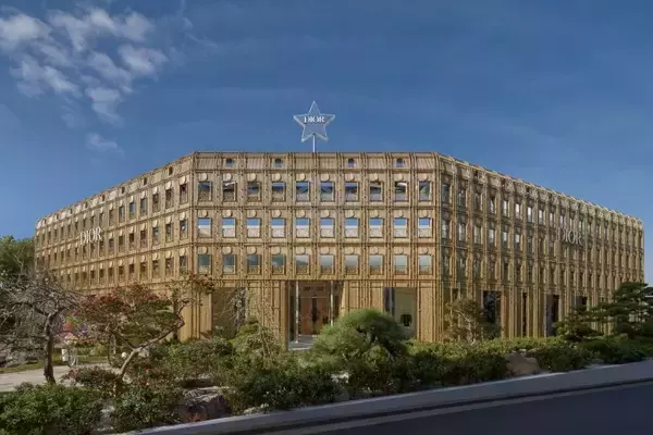 「ディオール バンブー パビリオン──代官山に現れた、光と竹のメゾン」の画像