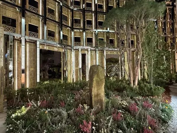 「ディオール バンブー パビリオン──代官山に現れた、光と竹のメゾン」の画像