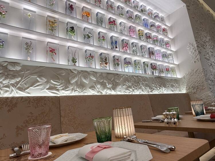 ディオール バンブー パビリオン──代官山に現れた、光と竹のメゾン