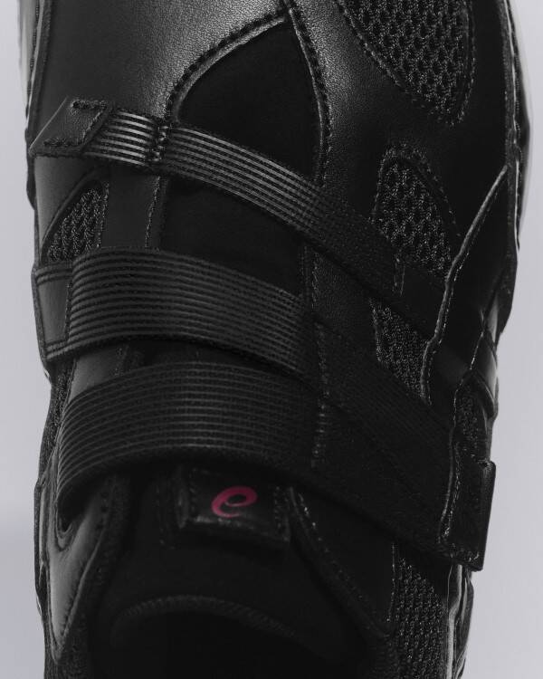 ISSEY MIYAKE FOOT 始動——MDSとASICSが探る“足”からのデザイン