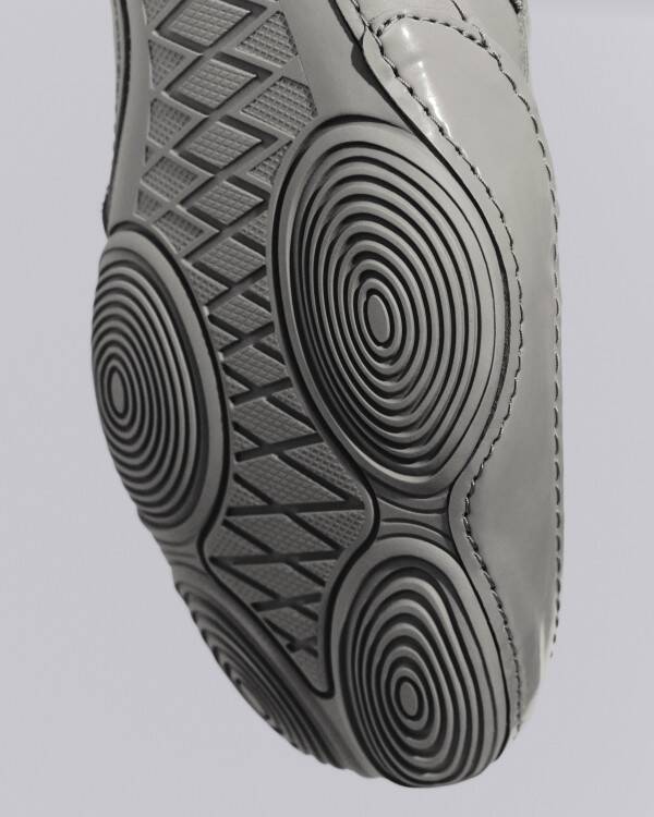 ISSEY MIYAKE FOOT 始動——MDSとASICSが探る“足”からのデザイン