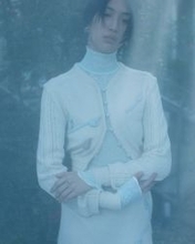 Mame Kurogouchi、“Reflection” を映す Tokyo Look を公開 —— 撮影は細倉真弓