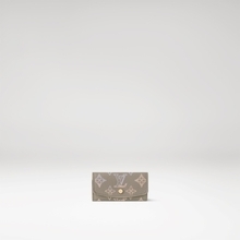 ルイ・ヴィトンからカラーグラデーションが施されたマヒナ・レザーの新作が登場。日本限定のキーケースも