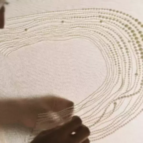 「ジェニファー・ロペスが結婚式に選んだのは「ラルフ ローレン」のドレス」の画像