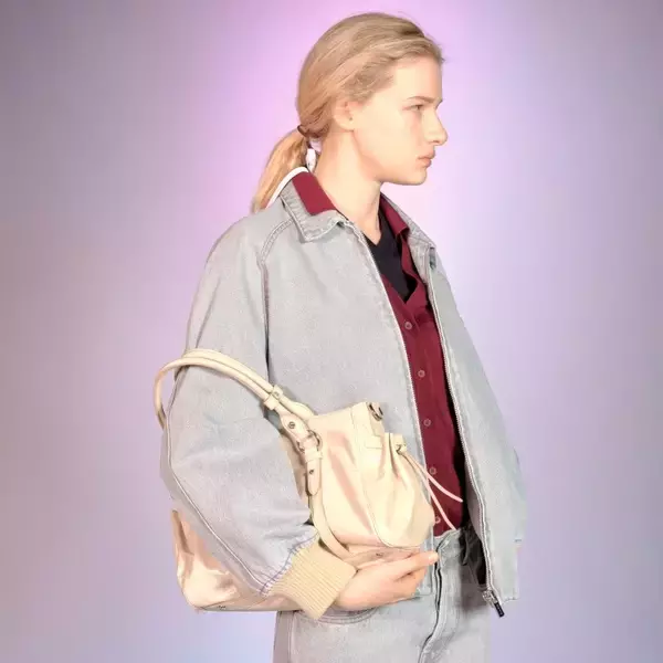 「ミュウミュウ「Miu Miu Manifeste」ポップアップが伊勢丹新宿店と名古屋タカシマヤに登場──2026年春夏のコードを再解釈」の画像