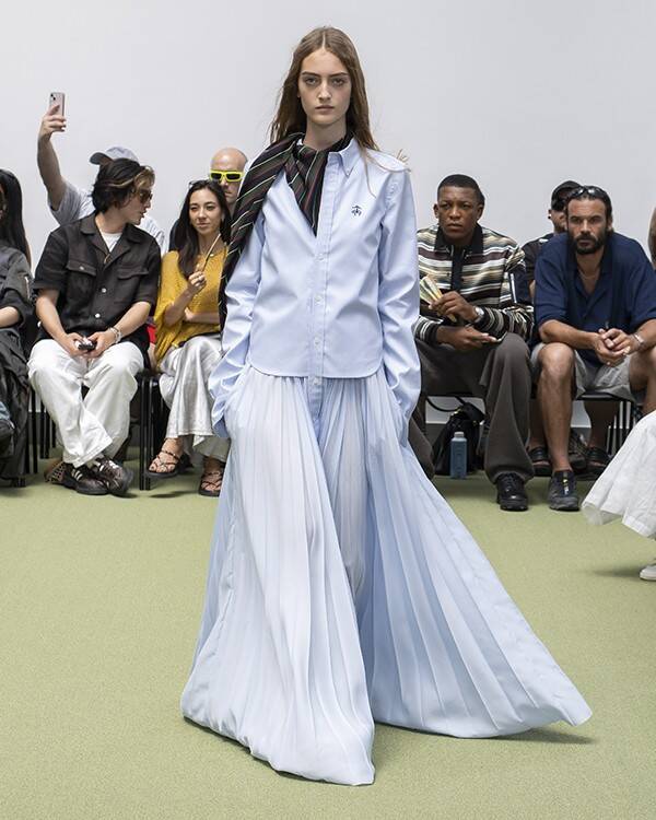 sacai 2027年春夏メンズコレクション──「THE NEW CLASSICS」、クラシックを再起動するための解体