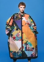 アートが服になるのでも、服がアートになるのでもない──A-POC ABLE ISSEY MIYAKE × 松山智一「TYPE-XII」が生んだ新しい表現の構造