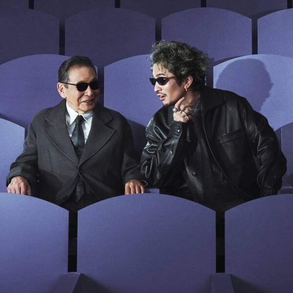 タモリと常田大希、二人の表現者が出会い体現するボッテガ・ヴェネタの“イニシャルだけで十分”という美学