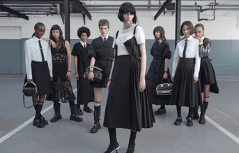 ディオールがマリア・グラツィア・キウリによるフォール 2022 ウィメンズ コレクションのキャンペーンを公開