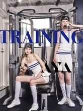 宇宙旅行のためのニットウエア──AYAが描く服と身体の新しい関係、episode 6「TRAINING」