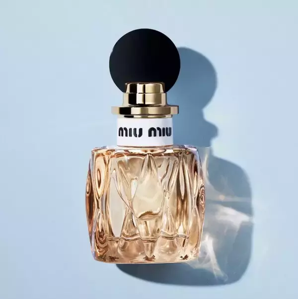 「Miu Miu Beautyが描く“自分のための香り”──新フレグランス「Miutine」と六本木ヒルズの限定空間」の画像
