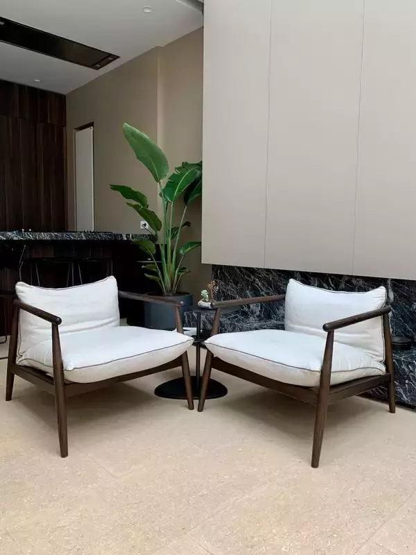 「理想の暮らしを考えるアイデア。ミラノ在住インテリア・プロダクトデザイナー・伊藤節さんと伊藤志信さんの家《前編》【From cities 世界の都市に憧れて vol.19】」の画像