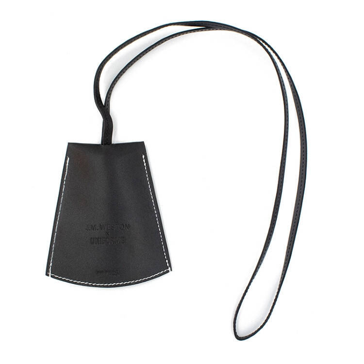 J.M. ウエストンと仏発ユニフォームによるコラボ第二弾、シグニチャーローファーとキーリング を限定受注販売