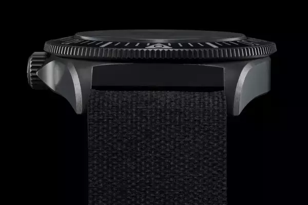 「アメリカ海軍ダイバーの腕元で任務を支えたチューダーウォッチにオマージュを捧げた新作「ぺラゴス FXD」を発表」の画像